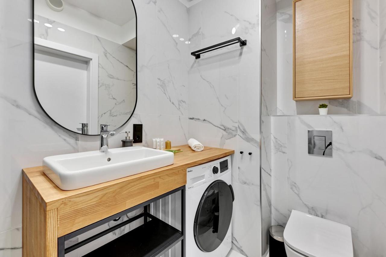 Apartament Walowa Stara Stocznia Гданьск Экстерьер фото