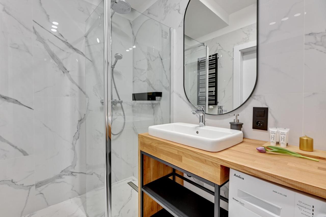 Apartament Walowa Stara Stocznia Гданьск Экстерьер фото