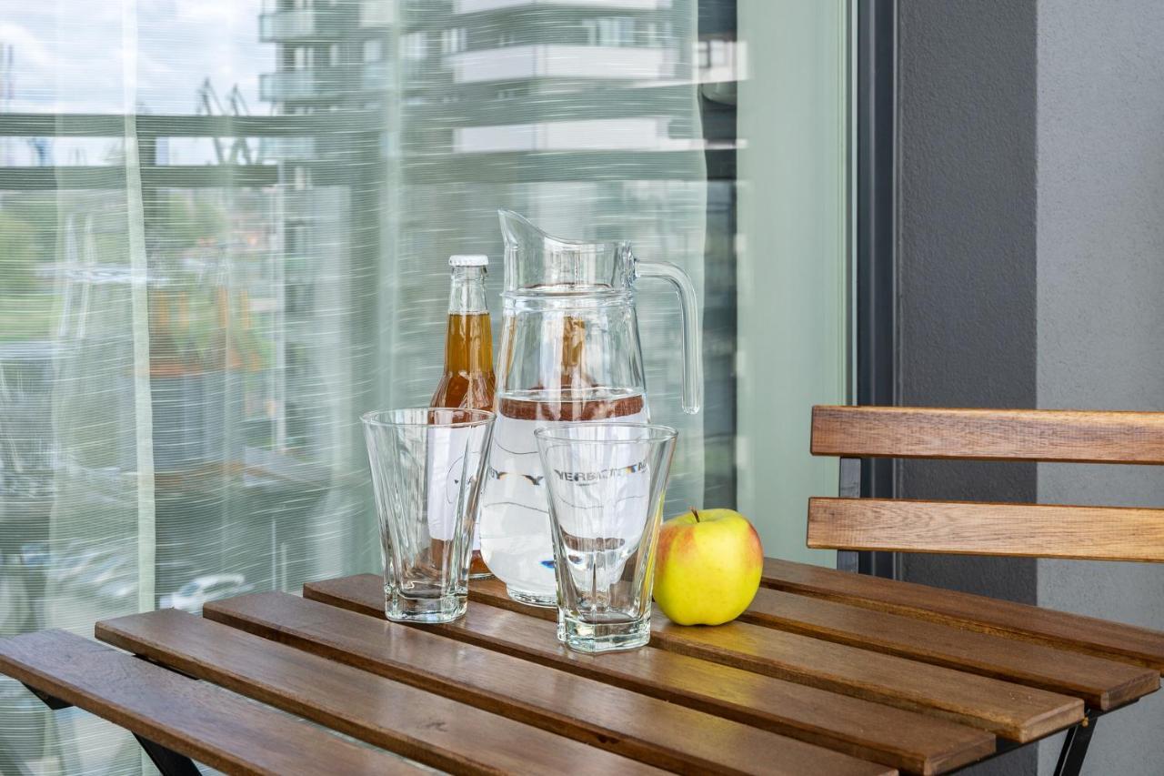 Apartament Walowa Stara Stocznia Гданьск Экстерьер фото